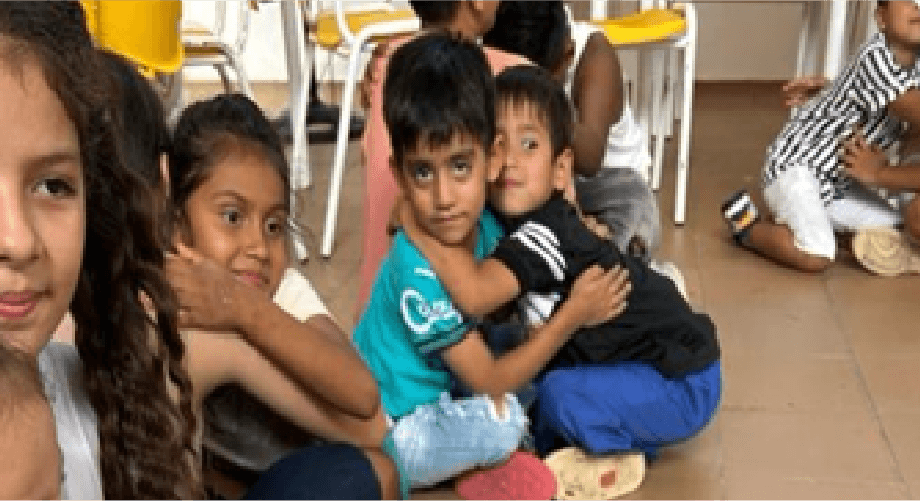 <p>«Lo que más amo de mi cuerpo son mis ojos y mi pelo. Me gustó lo que hicimos en la Casa Atrapasueños»</p><p>Sara Valentina Camargo Puentes, 9 años.</p>